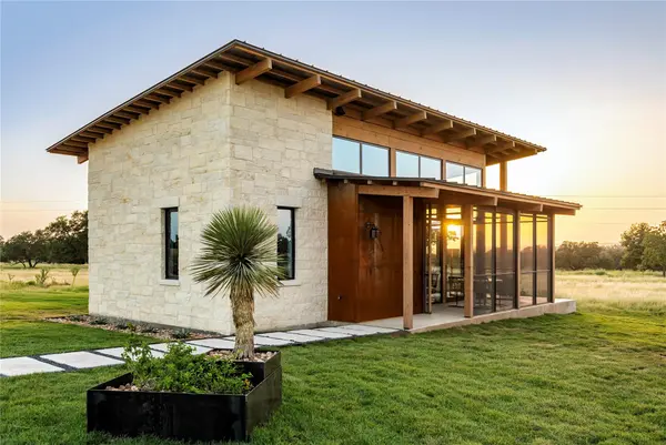 312 Hye Springs RD #106, Hye, TX 78635