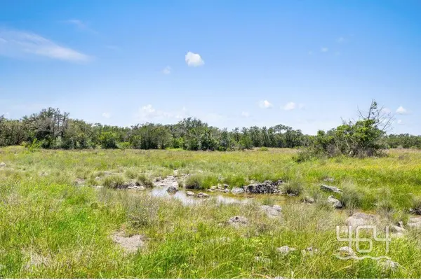 26 Coastal Loop DR, Johnson City, TX 78636