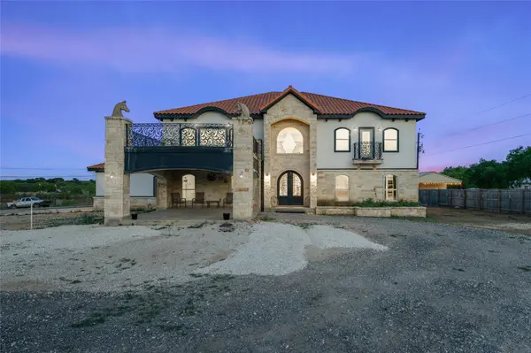507 Rawhide RD, Seguin, TX 78155