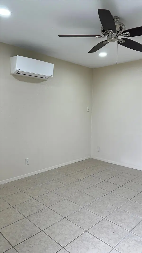 1231 N Lbj DR #9, San Marcos, TX 78666