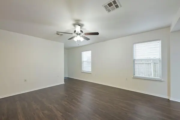 6733 Doyal DR, Austin, TX 78747