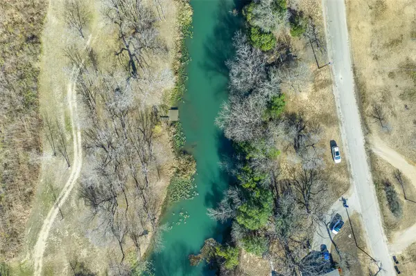 536 Northwest River RD, Martindale, TX 78655