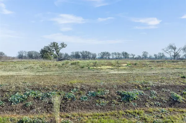 536 Northwest River RD, Martindale, TX 78655