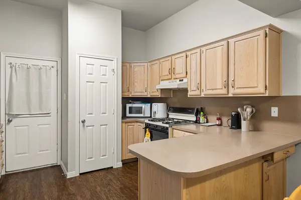 2910 Whisper Oaks LN, Georgetown, TX 78628