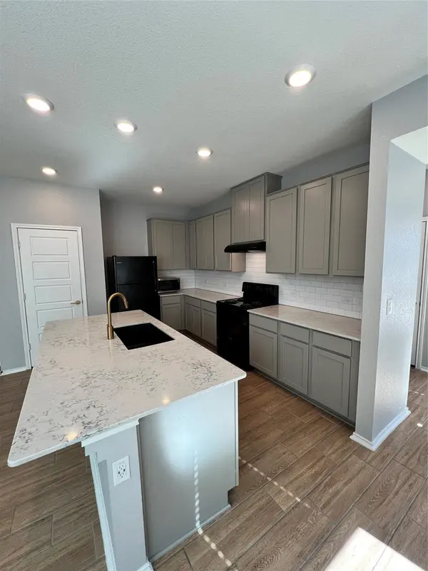 6516 Carriage Pines DR, Del Valle, TX 78617