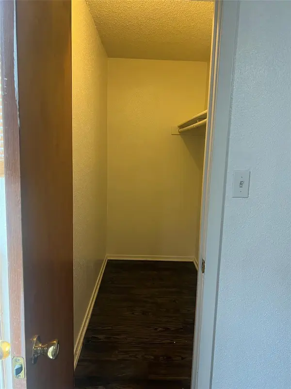 2803 Hemphill PARK #B-110, Austin, TX 78705