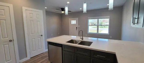 9114 Caddo RD #A & B, Houston, TX 77078