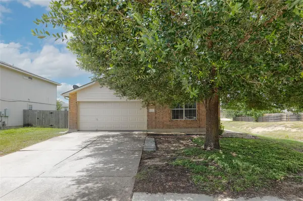 211 Phillips ST, Hutto, TX 78634