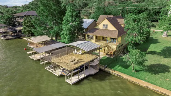 1002 Scenic LOOP, Kingsland, TX 78639