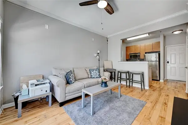 2502 Leon ST #407, Austin, TX 78705