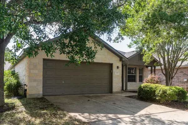 105 Remington RUN, Bastrop, TX 78602