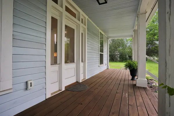 306 Rivers ST, Smithville, TX 78957