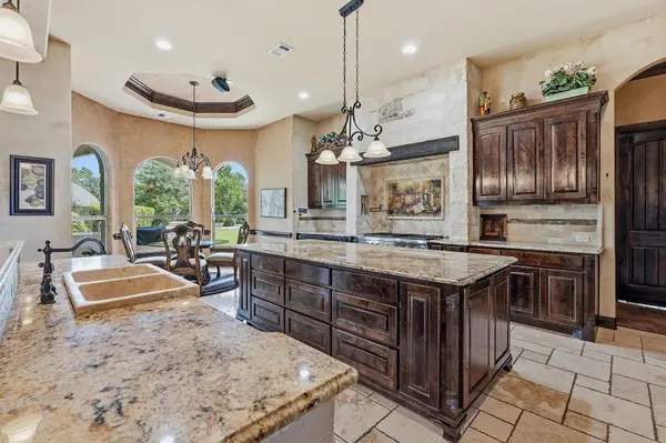 816 Brave Face ST, Leander, TX 78641
