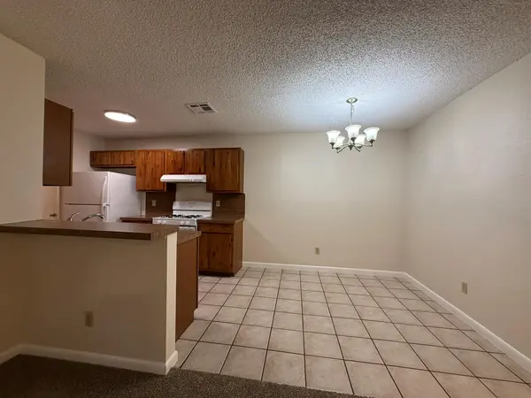 11945 Sunhillow BND #B, Austin, TX 78758