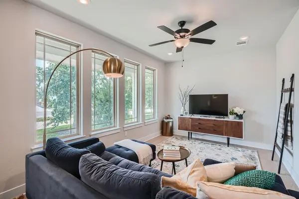 8319 Laughlin LN, Austin, TX 78744