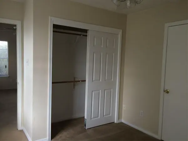 3003-C WHISPER OAKS LN #C, Georgetown, TX 78628