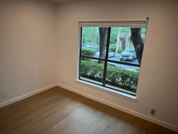 5524 BEE CAVE RD, Austin, TX 78746