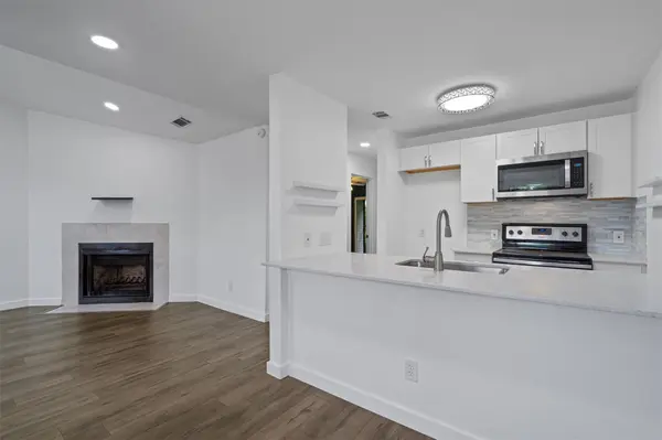 6409 Burns ST #304, Austin, TX 78752