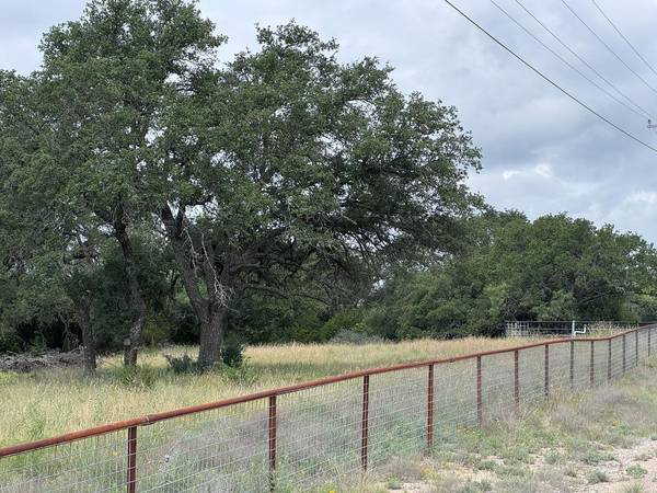257 W Rolling Oaks DR, Goldthwaite, TX 78644