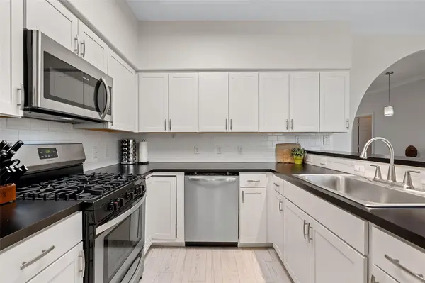 12213 Abbey Glen LN, Austin, TX 78753