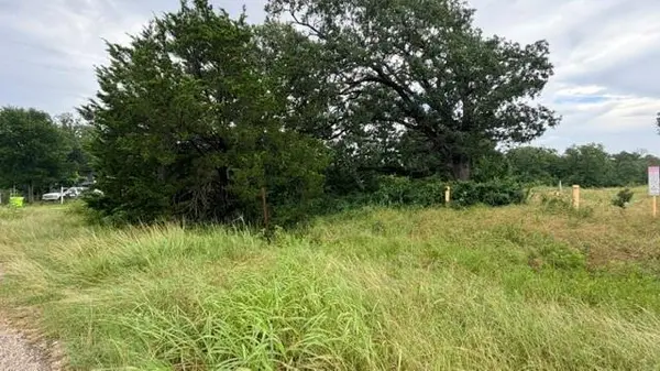 000 Cool Water DR, Bastrop, TX 78602