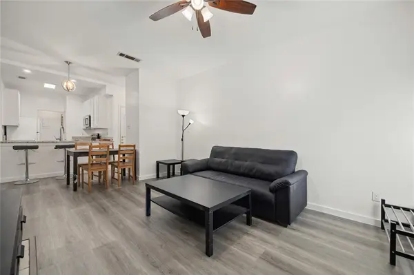 806 W 24th ST #213, Austin, TX 78705