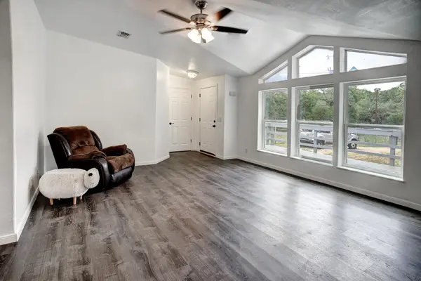 127 Serenity DR, Bastrop, TX 78602