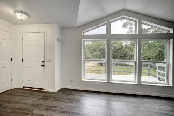 127 Serenity DR, Bastrop, TX 78602