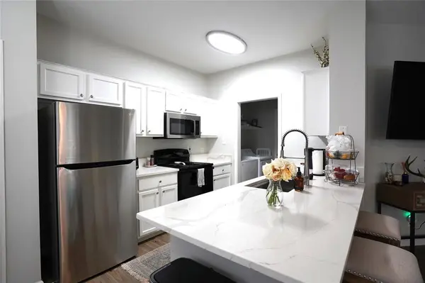 1700 Constantino CIR #A, Austin, TX 78745