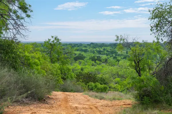 182 County Road 430 RD, Mullin, TX 76864