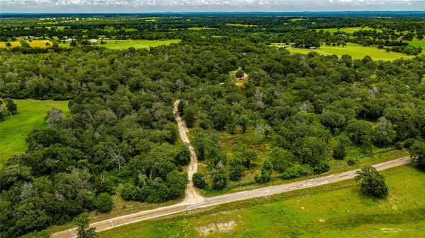 1908 County Road 305, Rockdale, TX 76567