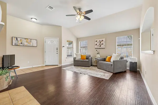 102 Thompson TRL, Bastrop, TX 78602