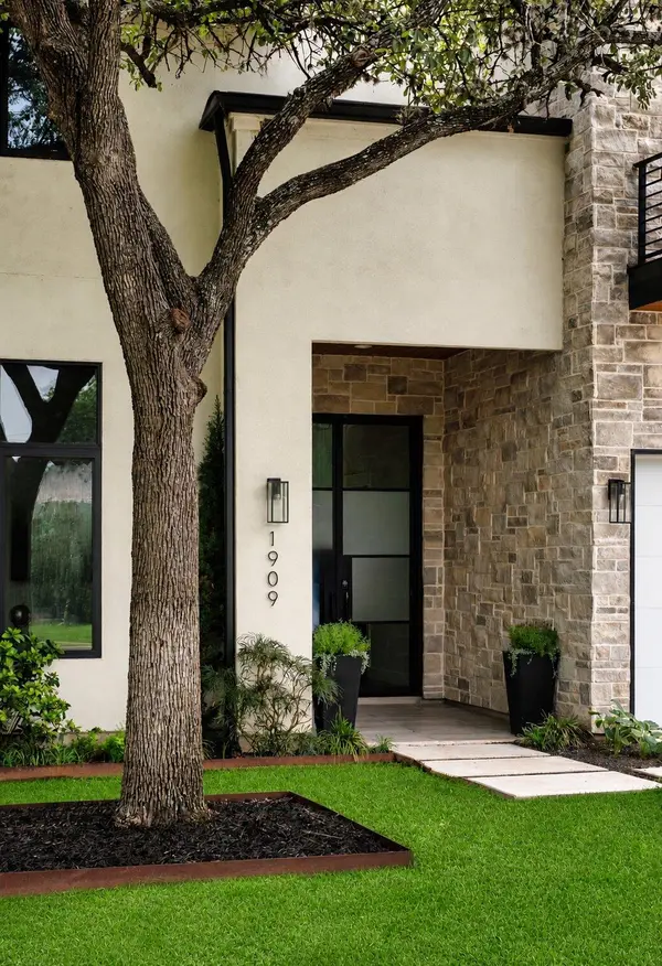 1909 W 40th ST, Austin, TX 78731