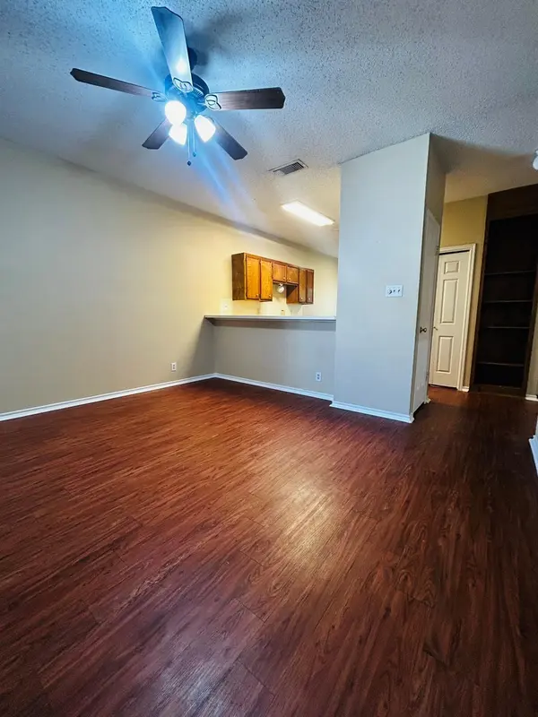 2414 Longview St. #305, Austin, TX 78705