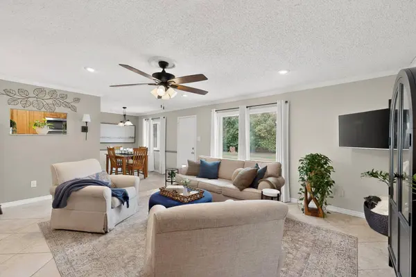 1306 Lawnmont DR, Round Rock, TX 78664