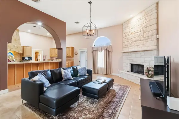 116 Puna LN, Bastrop, TX 78602
