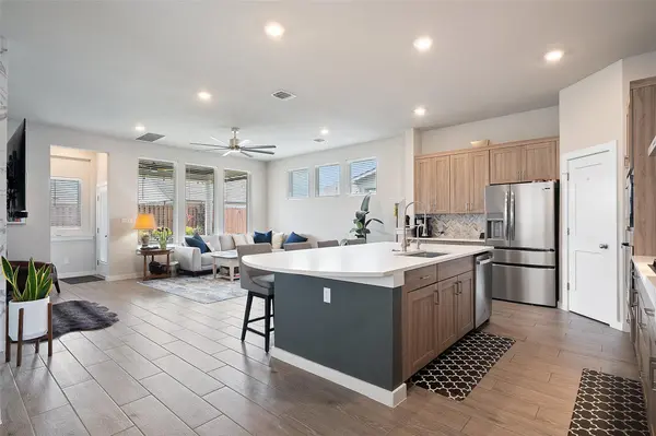 1112 Bluewood BND, Leander, TX 78641