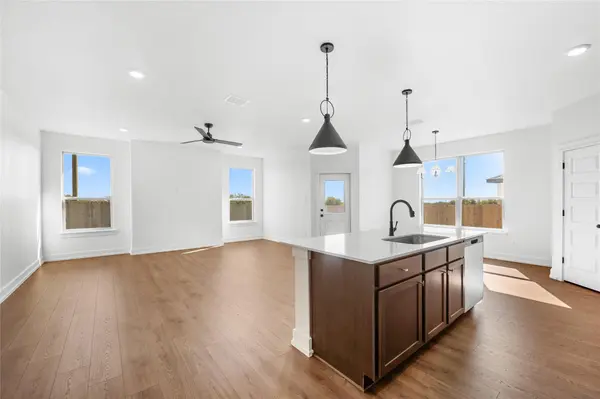 560 Gus LOOP, Georgetown, TX 78626