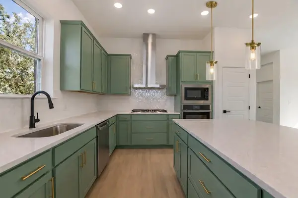 1424 Hartley DR, Leander, TX 78641