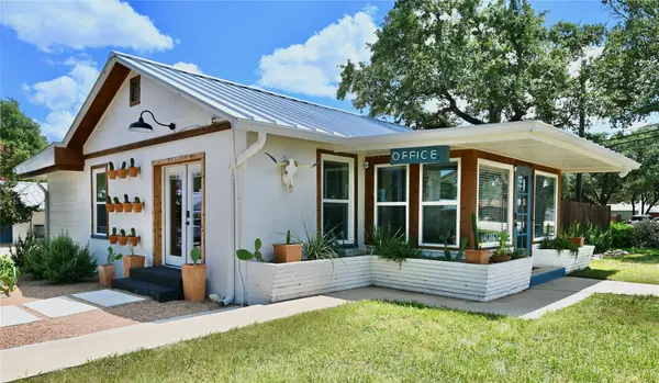 902 Main ST, Blanco, TX 78606