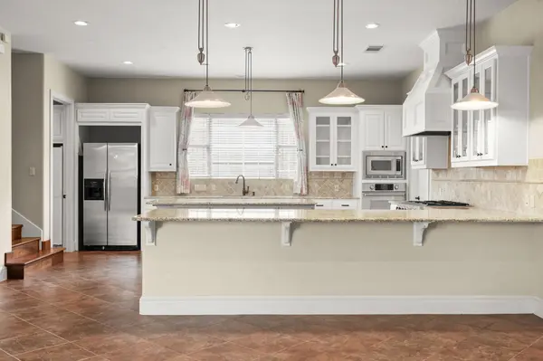 519 Golden Bear DR, Austin, TX 78738