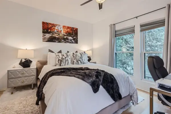 802 S 1st ST #215, Austin, TX 78704