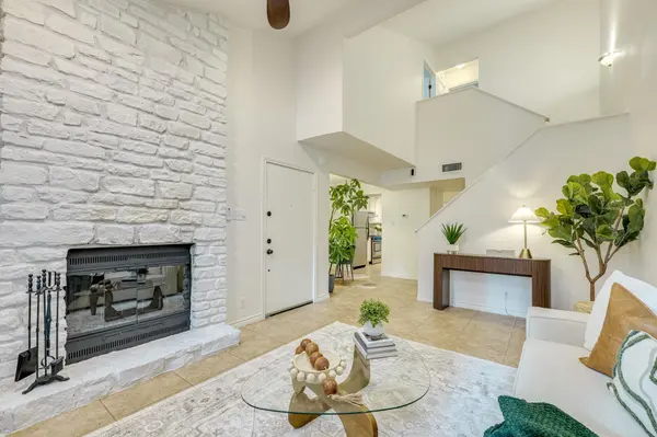 2500 Enfield RD #9, Austin, TX 78703