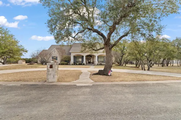203 Circle Oaks DR, Burnet, TX 78611