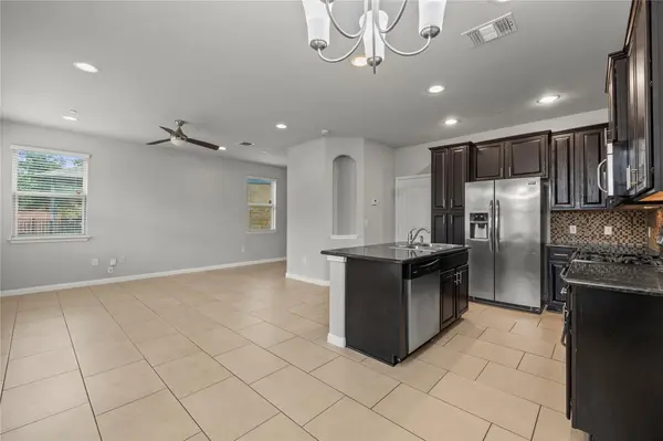 1001 Zodiac LN #38, Round Rock, TX 78665