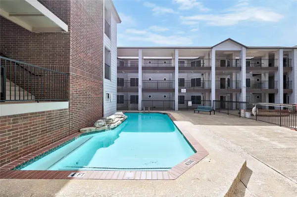 501 W 26th ST #108, Austin, TX 78705