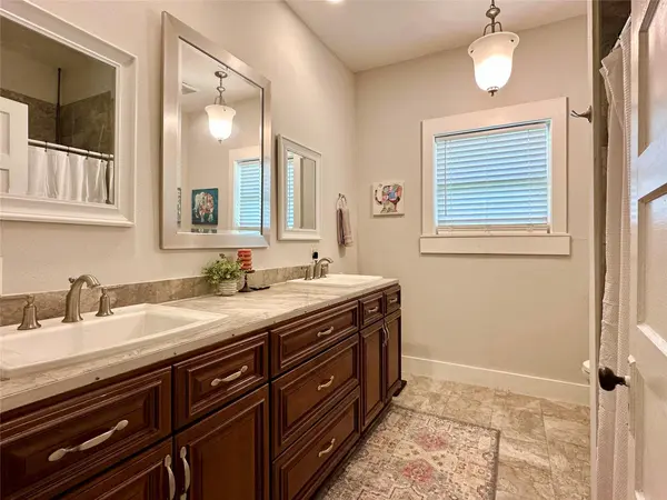 1501 S Church ST #A, Georgetown, TX 78626