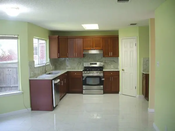 9700 DALEWOOD DR, Austin, TX 78729