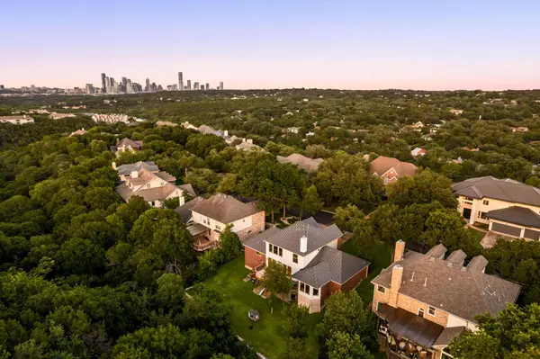 2716 Bartons Bluff LN, Austin, TX 78746