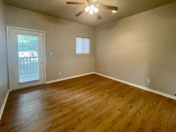 310 Pat Garrison ST #8, San Marcos, TX 78666